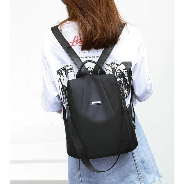Mochila feminina Zurique - Espaçosa e Impermeável