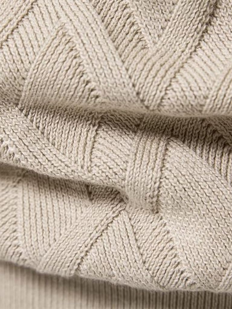Minimalist Knit Pullover - Fayymont Co