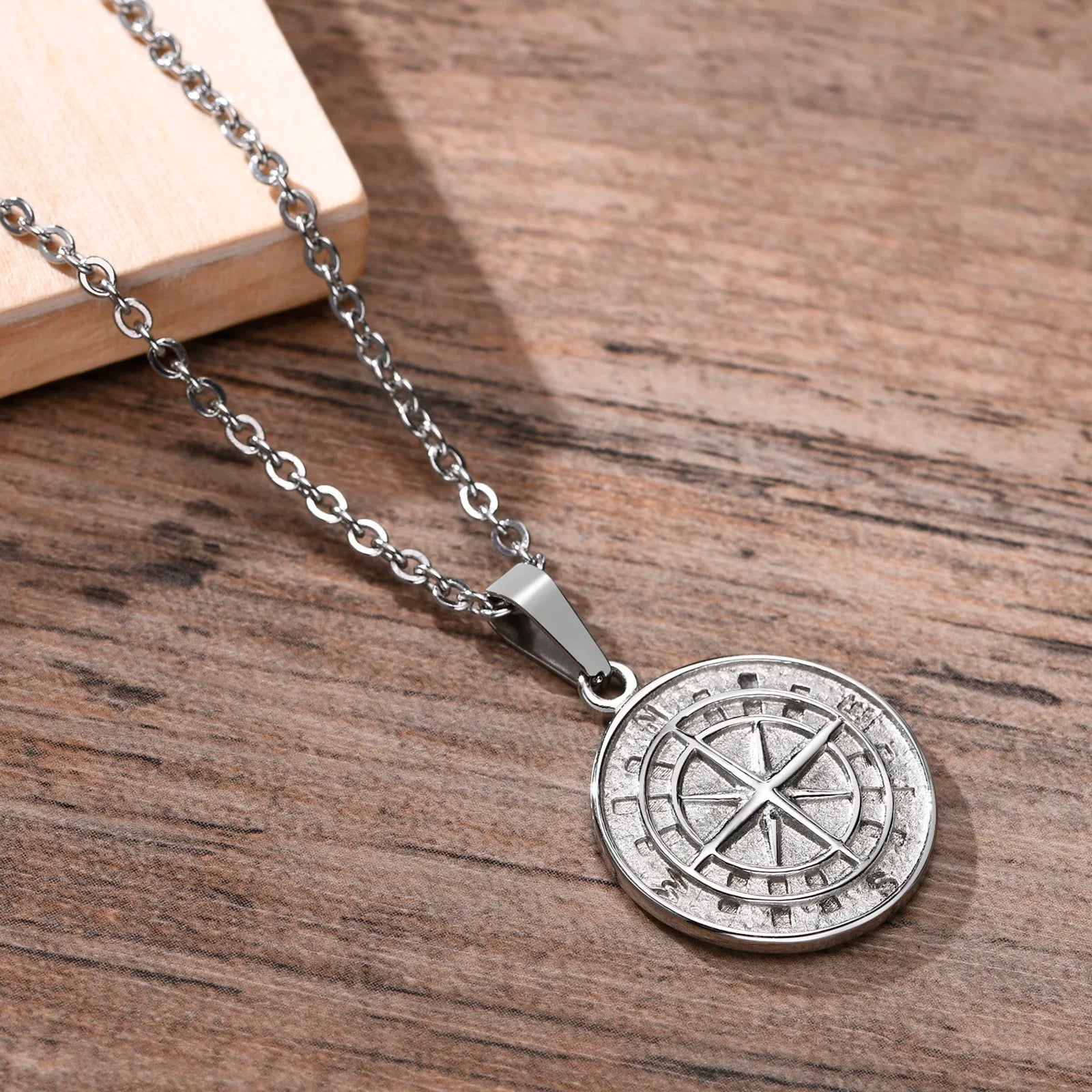 Mayfair Sovereign Pendant – Old-Money Coin Necklace